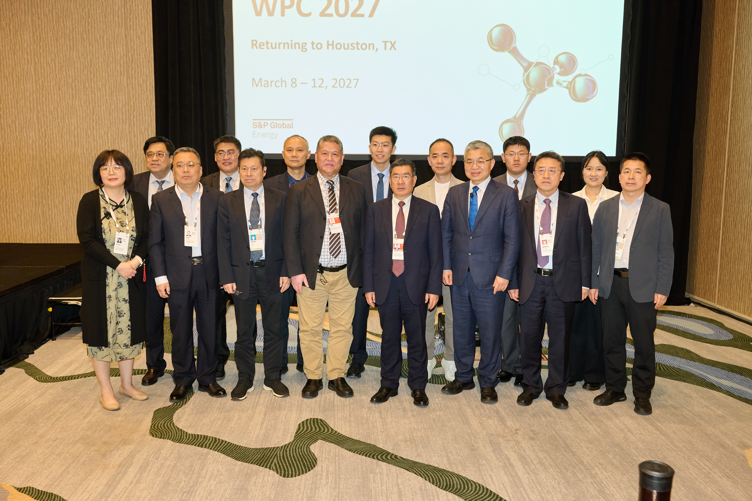 嫩叶草满18点此进